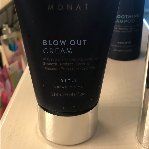 Blow out cream - Picture 1 of 1